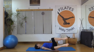 Pilates rotación tronco